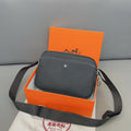 New Fashion Classic Versatile Men's Messenger Bag Crossbody Bag 1024020722