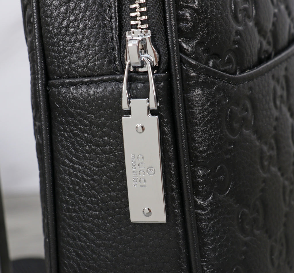 New G Logo Real Leather Men's bagsXC052025081311