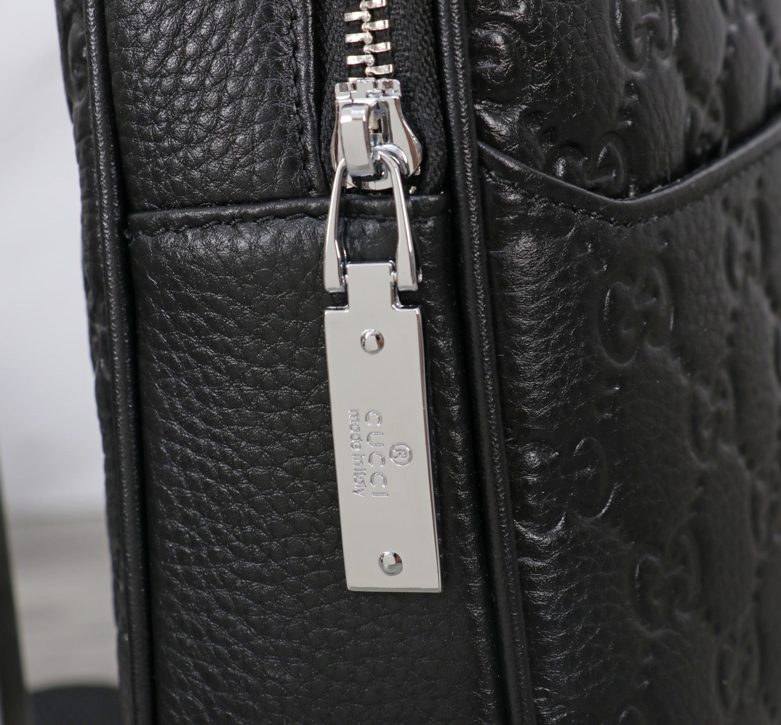 New G Logo Real Leather Men's bagsXC052025081311