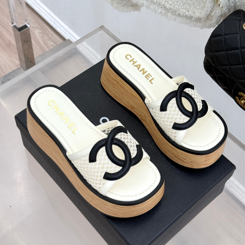 new arrival fashion C logo women's slippersXC052026041401