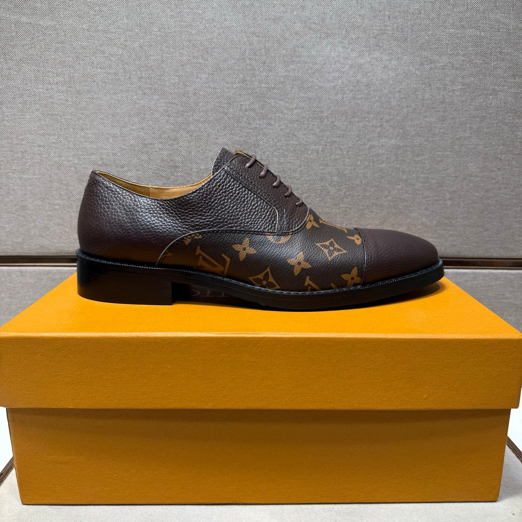 New Handmade V men's Dress ShoesXC052025121502