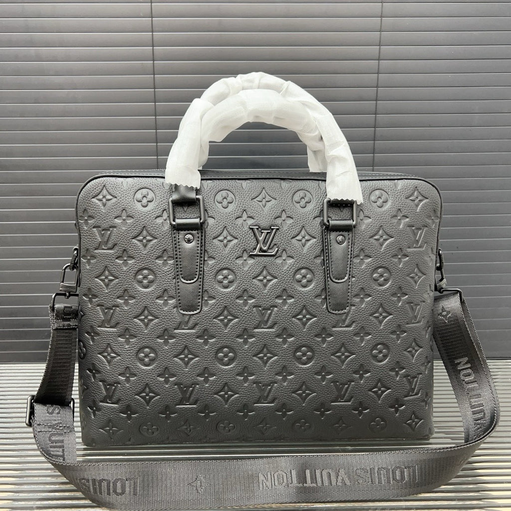 New real Leather V Logo BagsXC052025092207