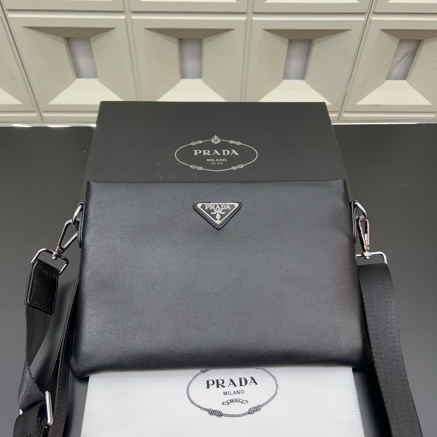 New  Black Leather P Logo Men's BagsXC052025110301