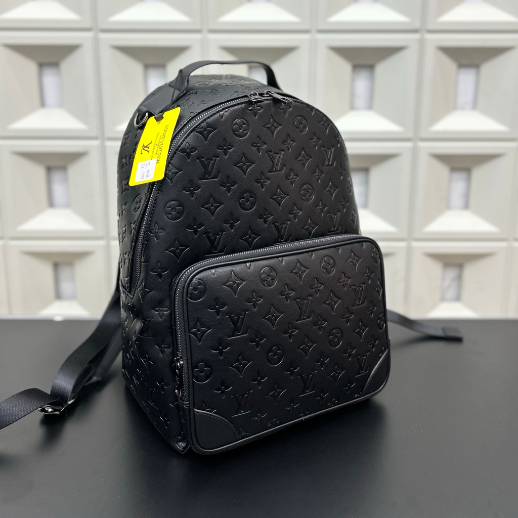 New Fashion V Logo Handmade bagsXC052025111709