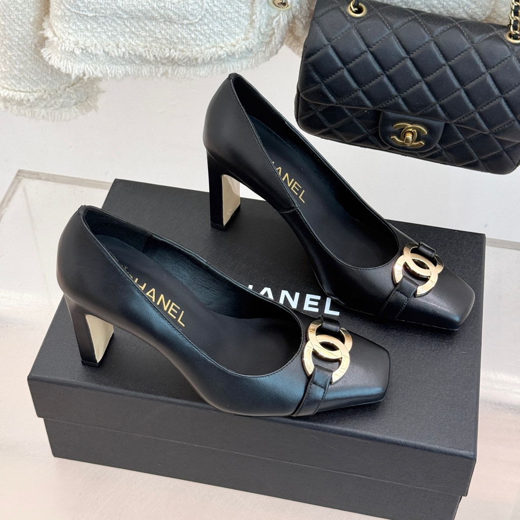 New Black and White Leather Women's HeelsXC052026052206