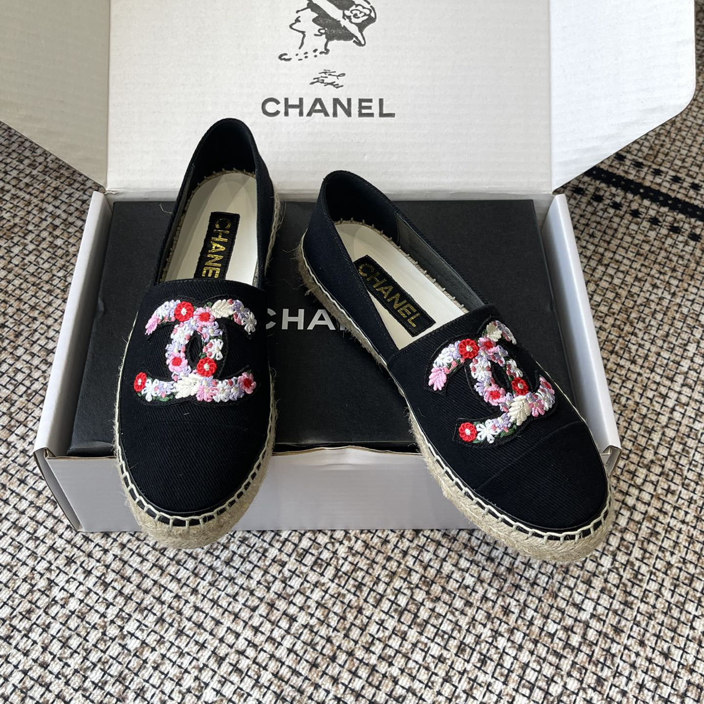 New Black and White Fashion Women's SneakersPD052026032514