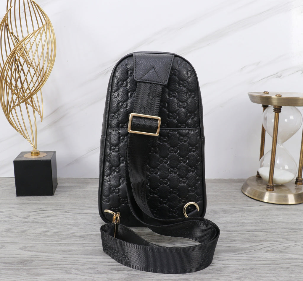 New G Logo Real Leather Men's bagsXC052025081308