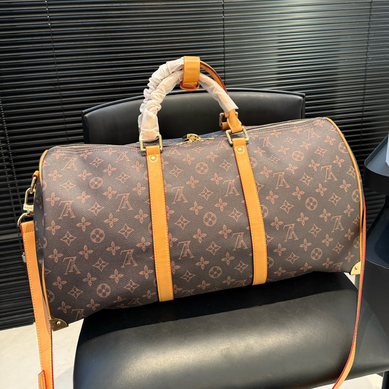 New Fashion  Leather Men's BagsXC052025121001