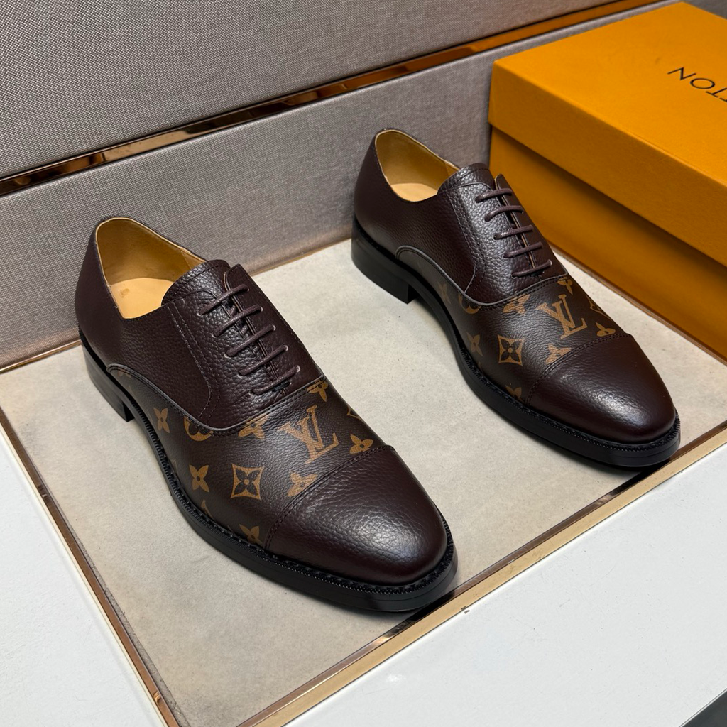 New Handmade V men's Dress ShoesXC052025121502