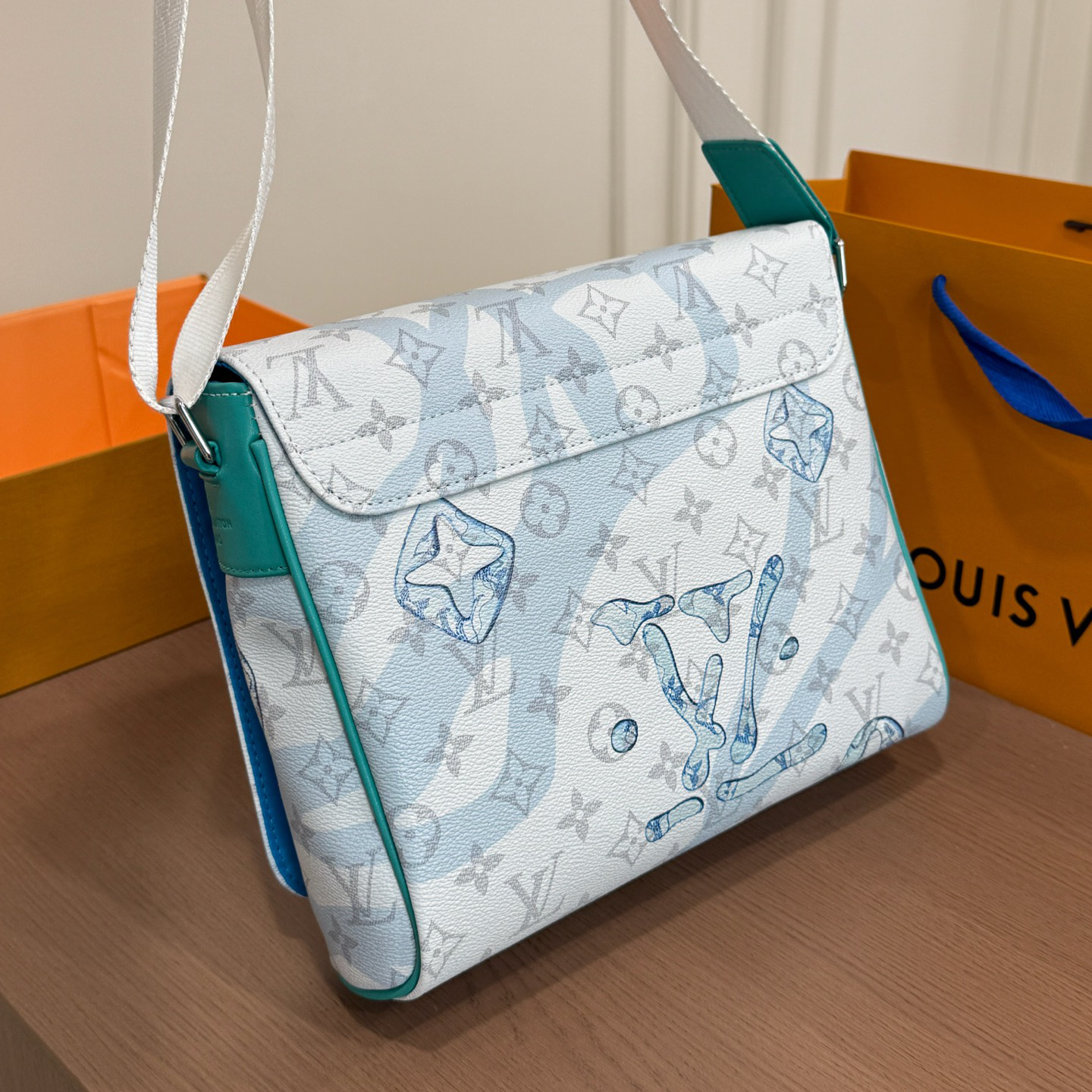 New Fashion Handmade Leather bagsXC052026071301