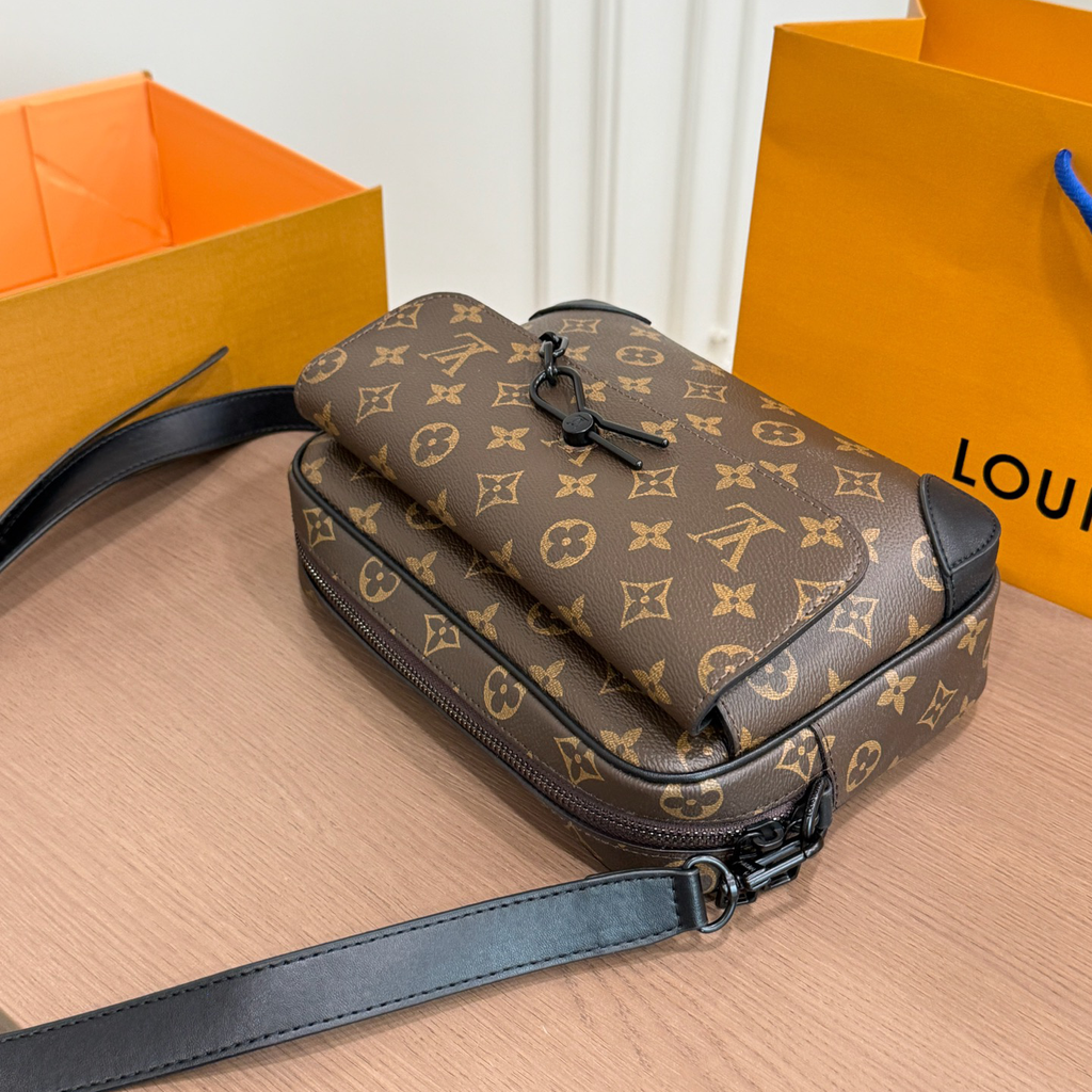 New Fashion Handmade Leather bagsXC052026071302