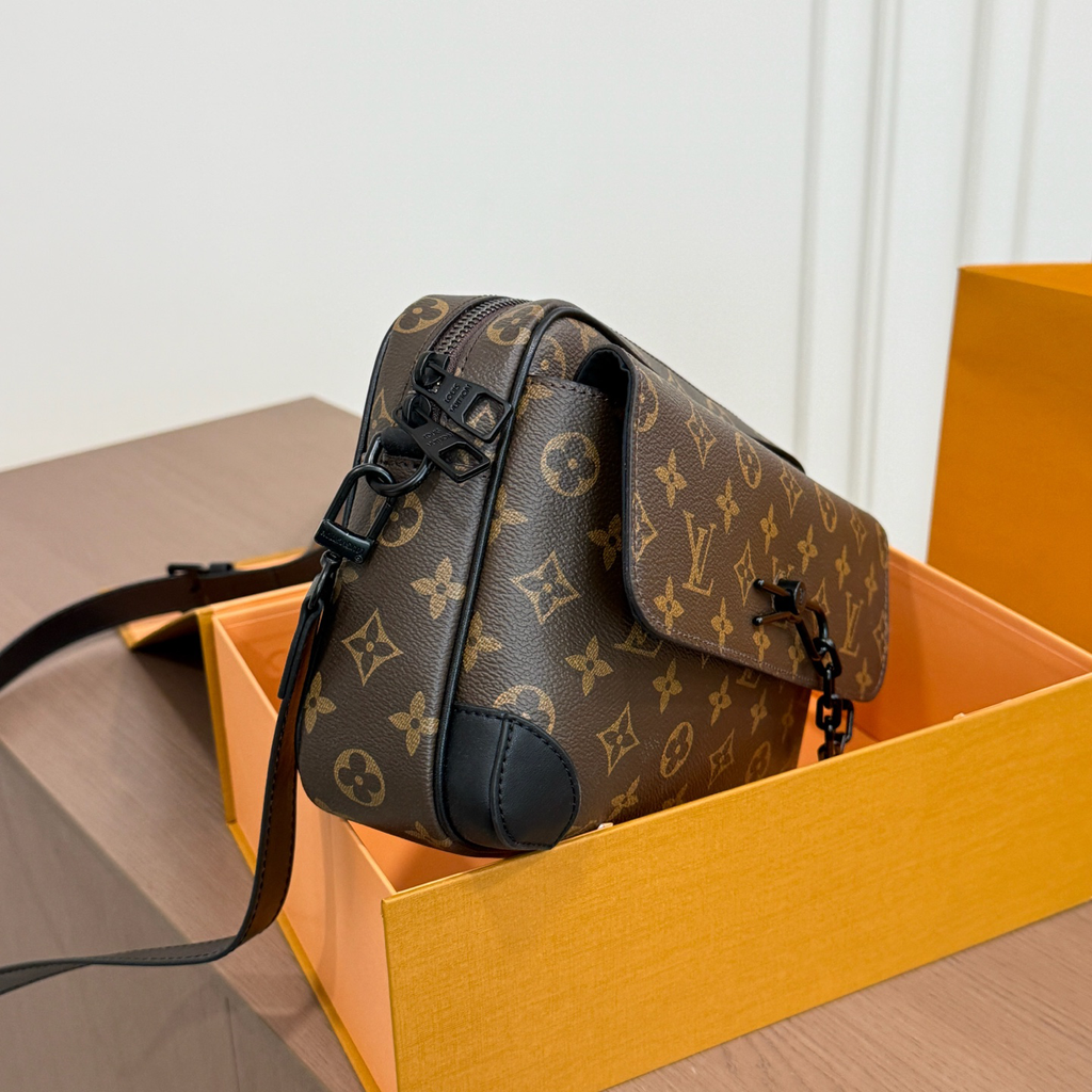 New Fashion Handmade Leather bagsXC052026071302