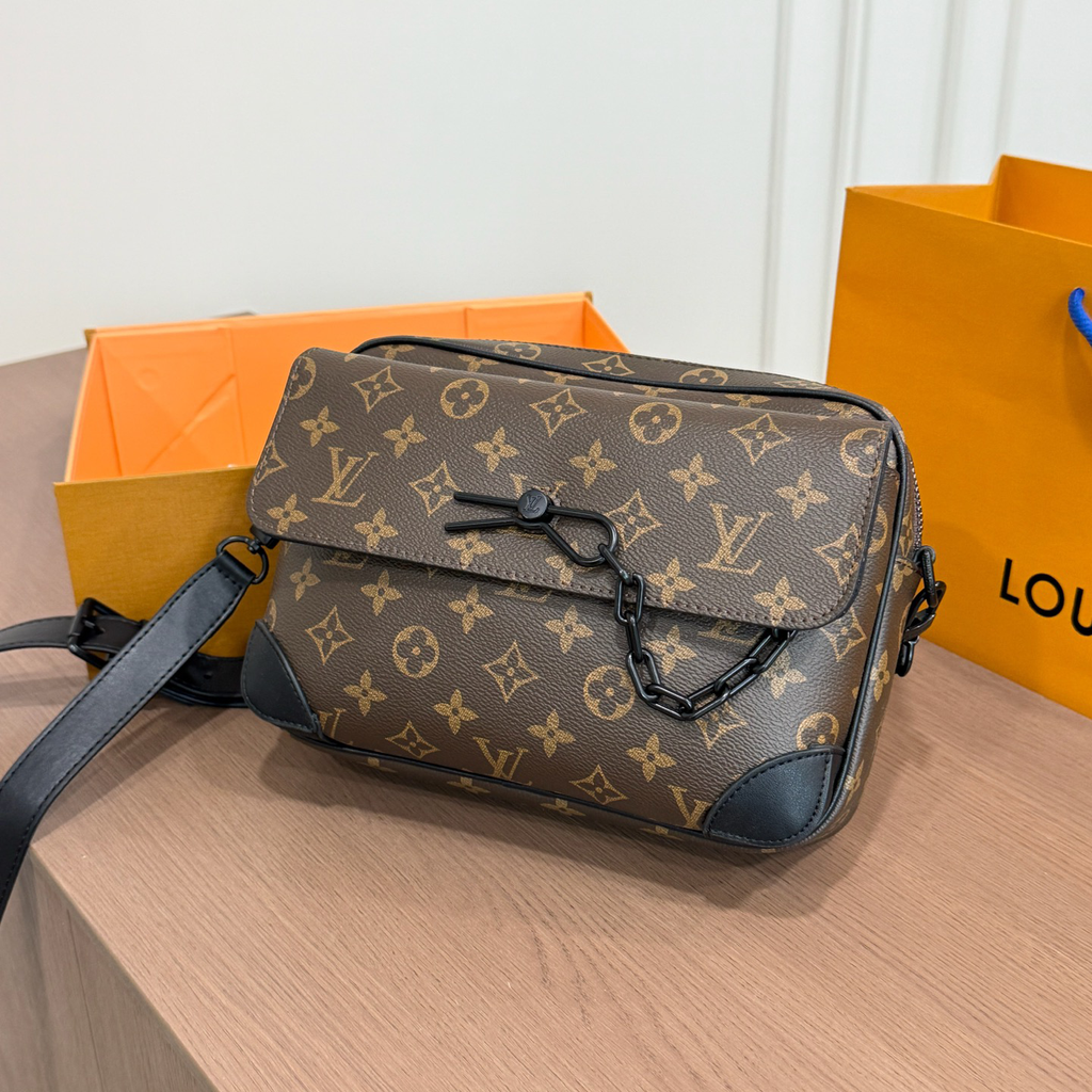 New Fashion Handmade Leather bagsXC052026071302